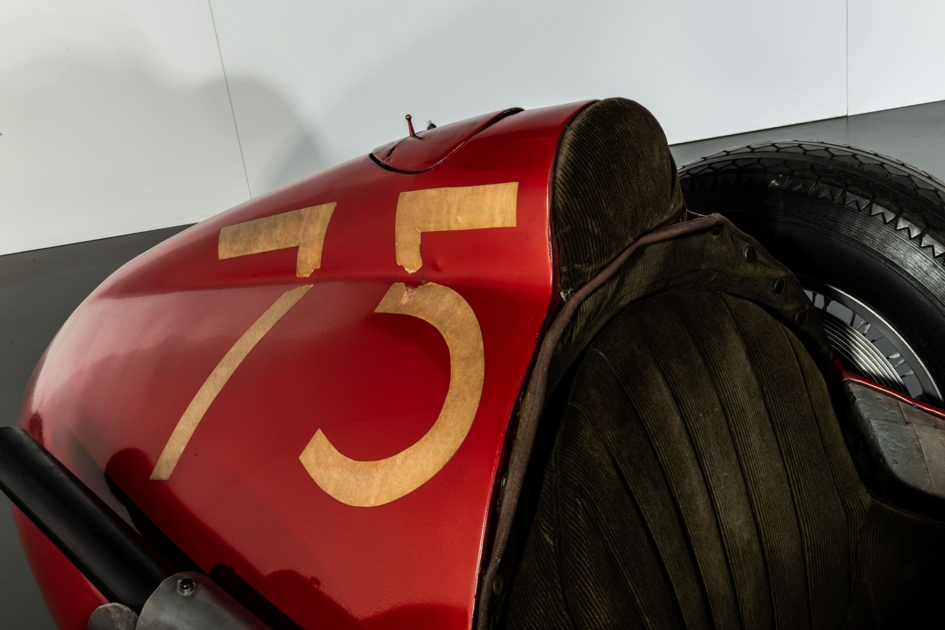 Alfa-Romeo-GP-Tipo-158-Alfetta-1938_07_rid.jpg